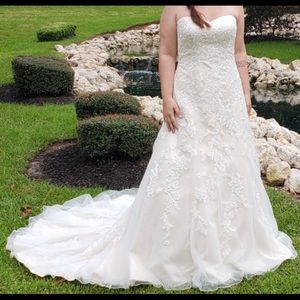 Sweetheart A-Line Champagne Wedding Dress